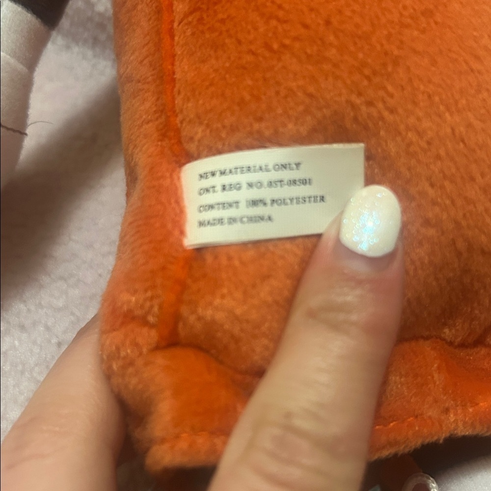 Reese's Peanut Butter Chocolate Cups Plush Toy collectors - Picture 3 of 6